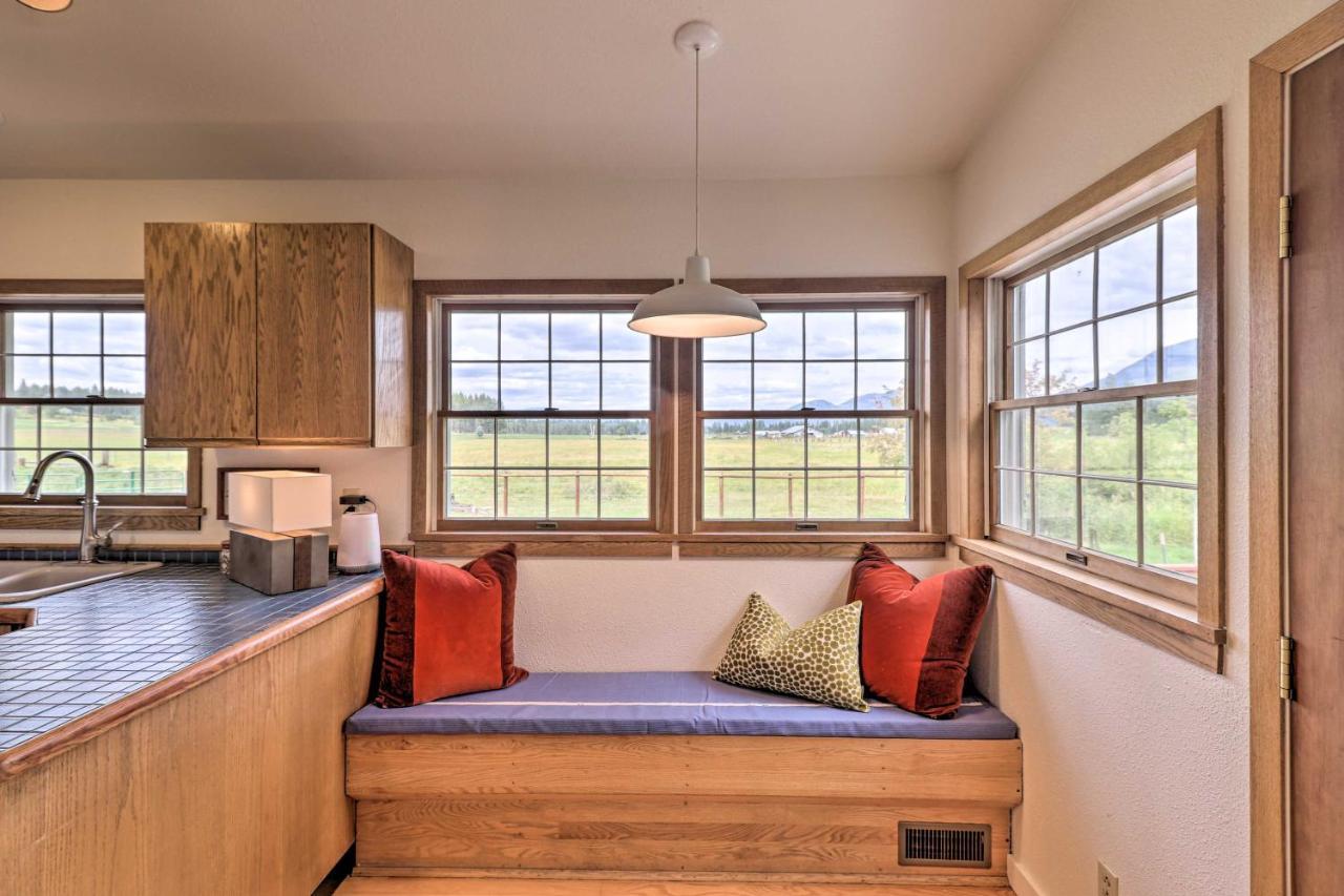 Montana Cottage Easy Drive To Glacier Natl Park! コロンビア・フォールズ エクステリア 写真